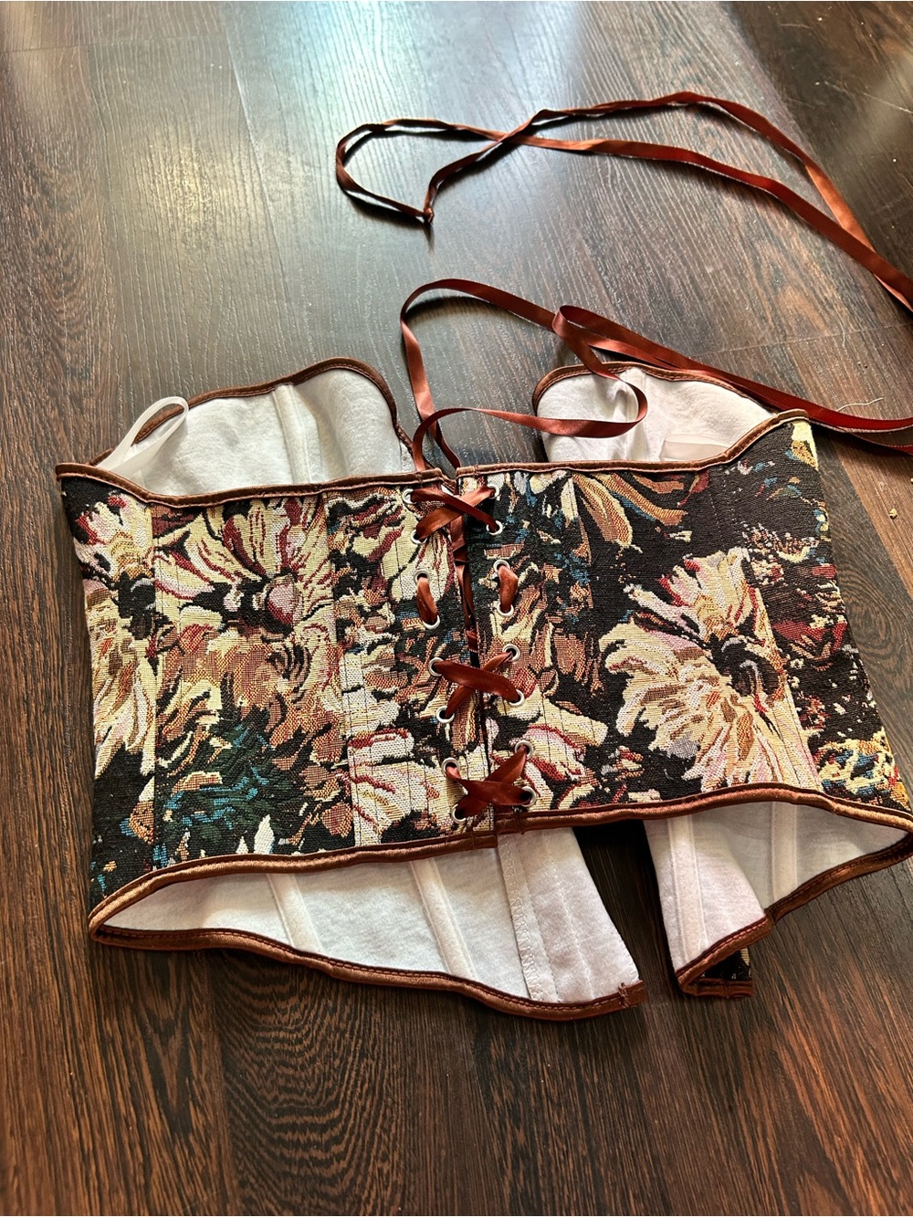 Floral Tapestry Corset Top in Multi-Tone - Picture 3 of 3